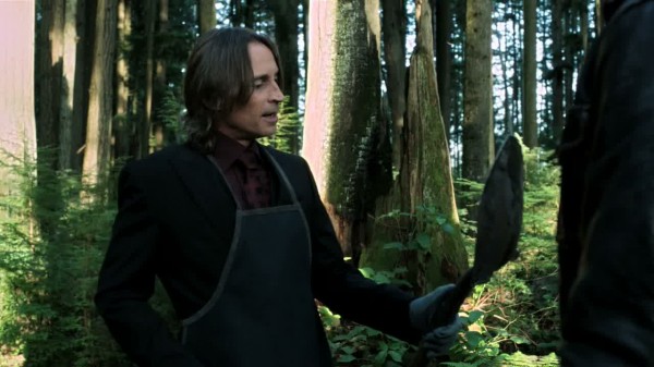 Mr. Gold's awkward look at a shovel