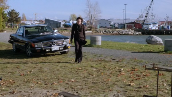 Mayor regina's car and license plate 40F5TH (S01E11)