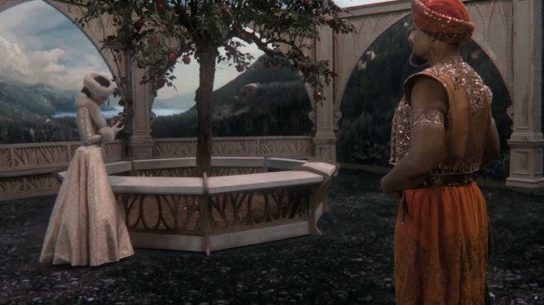 Queen Regina's apple tree (S01E11)