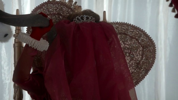 Queen of Hearts-s01e17