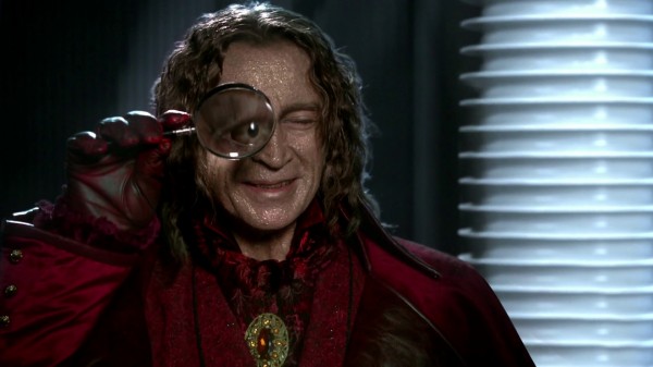 Rumplestiltskin's magnified eye (In the Name of the Brother-2x12)-Once Upon a Time podcast