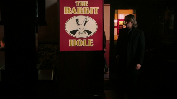 Outside The Rabbit Hole (2x19-Lacey)