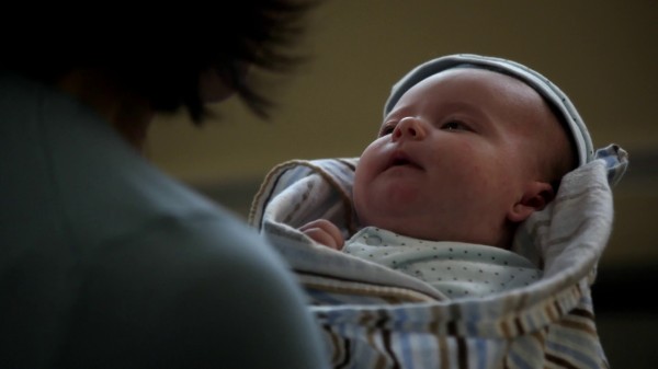 3x09 Save Henry - Regina Holding Baby Henry