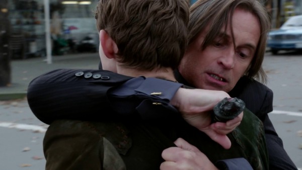 Rumple stabs Pan (3x11 Going Home)