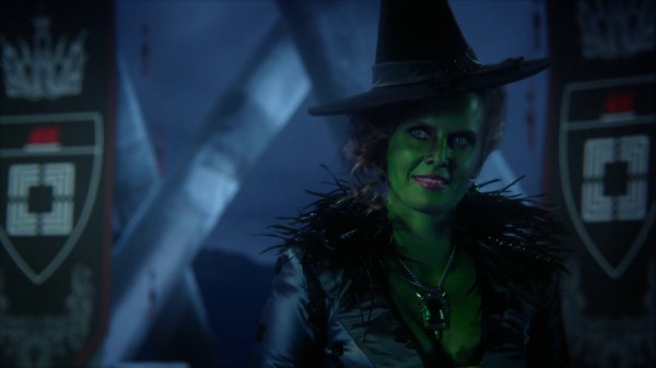 Zelena Trying On Regina's Dress - 3x13 Witch Hunt