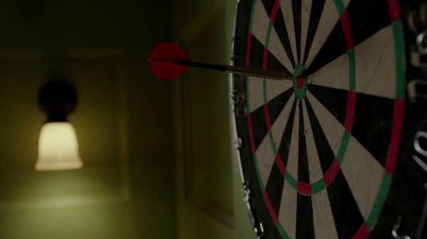 Emma Playing Darts (3x16 It's Not Easy Being Green)