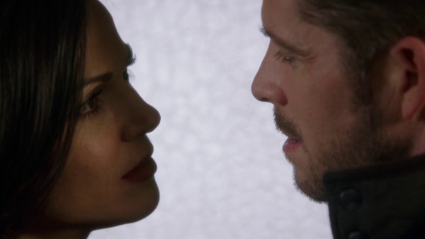 Regina and Robin Hood (3x19 A Curious Thing)