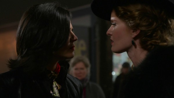 Regina and Zelena showdown (3x16 It's Not Easy Being Green) Once Upon a Time podcast