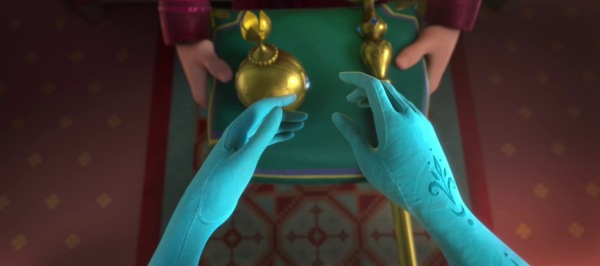 Once Upon a Time 4x07 The Snow Queen - Elsa's gloves in Frozen