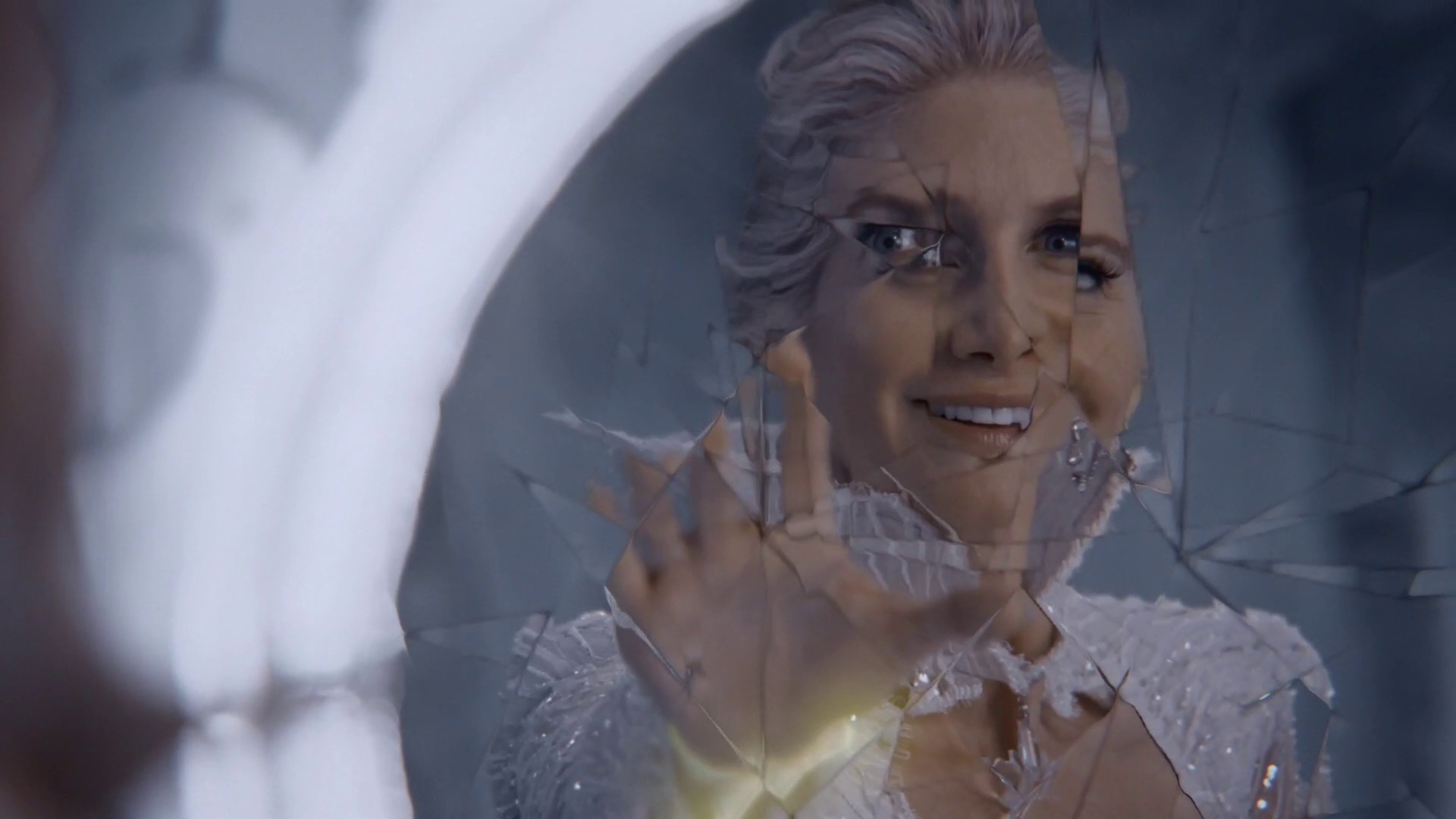 Once Upon a Time podcast 4x08 Smash the Mirror - Ingrid Smashes the Mirror