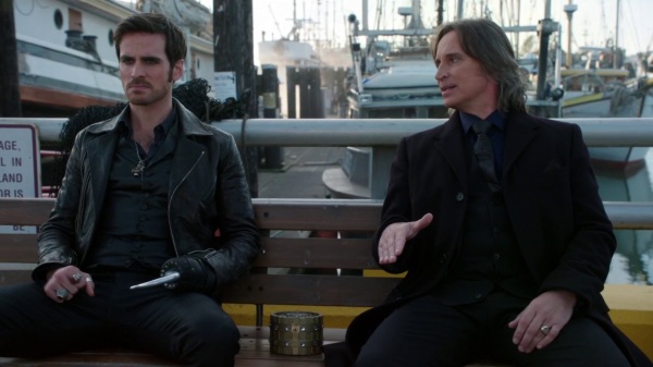 Once Upon a Time 4x09 Fall - Hook and Gold talking in the docks