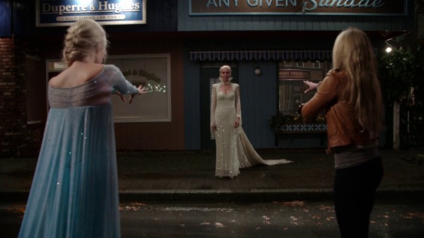 Once Upon a Time 4x11 Shattered Sight - Elsa and Emma visits Ingrid in ice cream shop