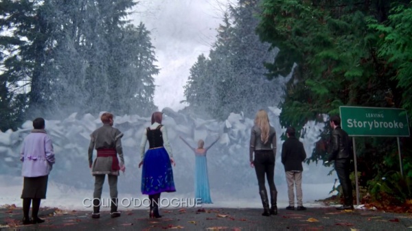 Once Upon a Time 4x12 Heroes and Villains - Elsa taking down the ice wall