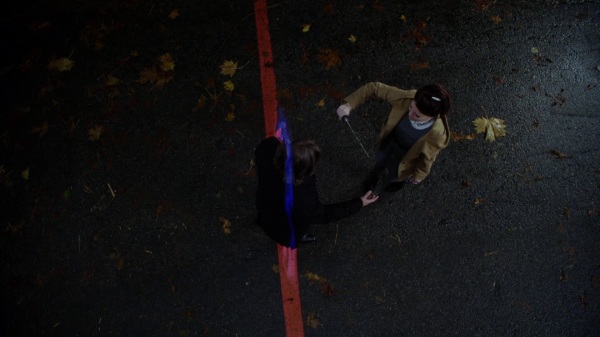 Once Upon a Time 4x12 Heroes and Villains - Rumplestiltskin crossing the town line