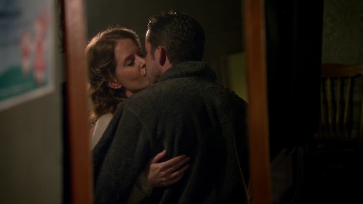 Once Upon a Time 4x18 Heart of Gold - Robin Hood kissing Zelena as Maid Marian