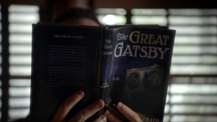 Once Upon a Time 4x19 Sympathy for the De Vil - Author Isaac reading The Great Gatsby