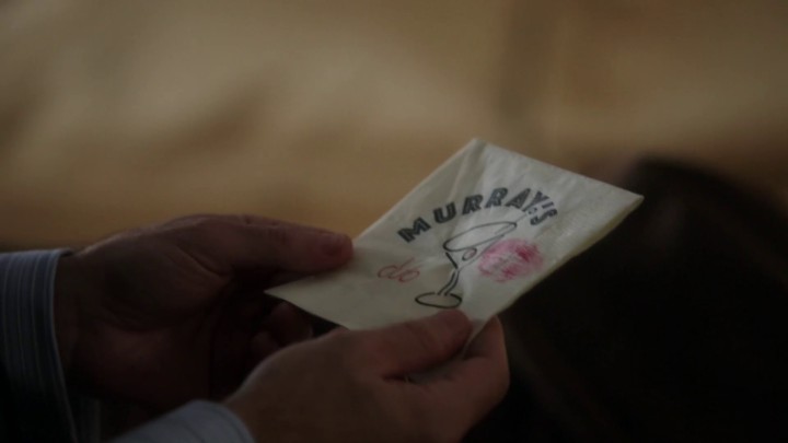 Once Upon a Time 4x19 Sympathy for the De Vil - Murray's Club tissue with Cruella's kiss mark