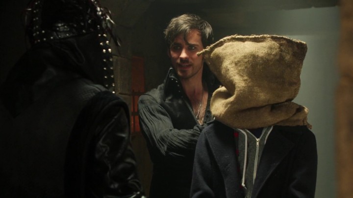 Henry and Hook in Wookie Prisoner Gag 4x22 Operation Mongoose