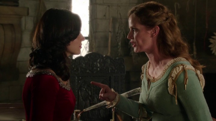 Once Upon a Time 5x03 Siege Perilous - Regina and Zelena talking in Merlin's tower