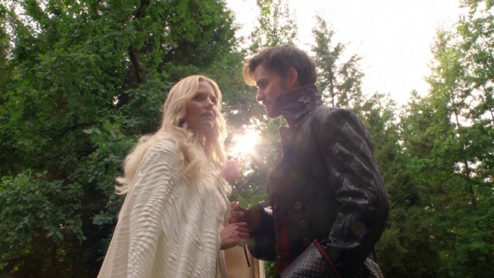 Once Upon a Time 5x04 The Broken Kingdom - Hook giving Emma middlemist flower