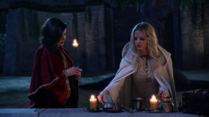 Once Upon a Time 5x05 Dreamcatcher - Regina and Emma cooking potions and freeing Merlin