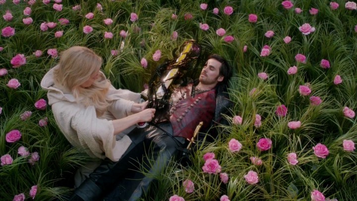 Once Upon a Time 5x08 Birth - Emma tethering Hook to the Excalbur