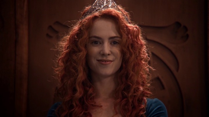 Once Upon a Time 5x09 The Bear King - Merida crowned Queen