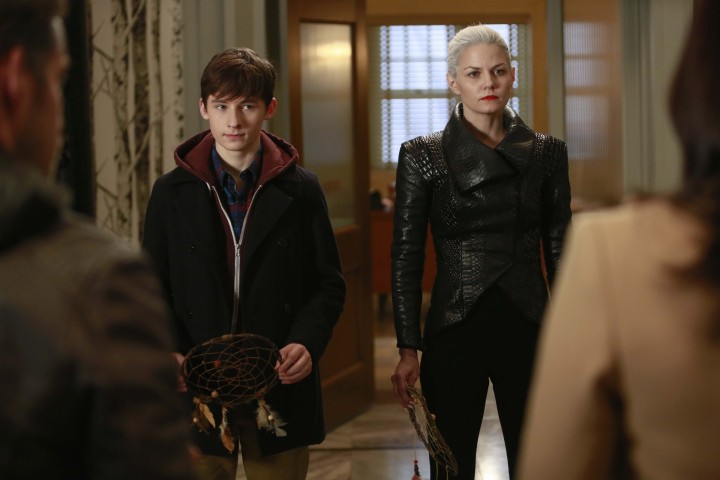 Once Upon a Time podcast 5x10 Broken Heart - Emma returns their memories