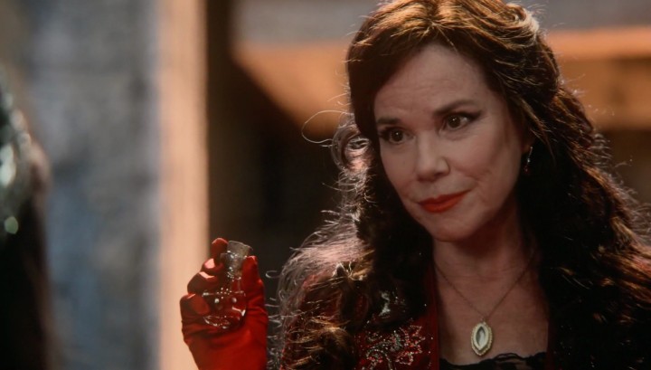 Once Upon a Time 5x19 Sisters - Cora uses forgetting potion on Regina and Zelena