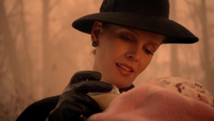 Zelena and Baby Pistachio 5x16 Our Decay
