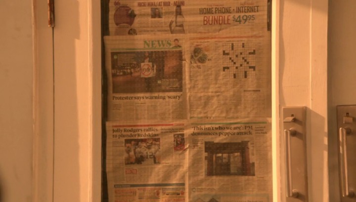 Once Upon a Time 5x20 Firebird - Newspaper headlines on the door