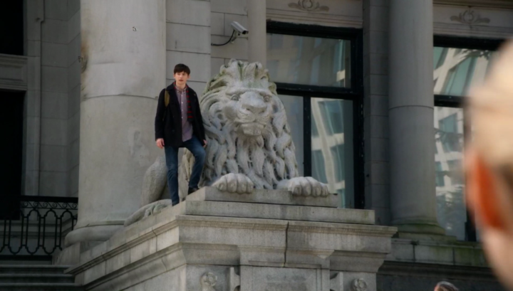 Once Upon a Time 5x23 An Untold Story - Henry in the fountain