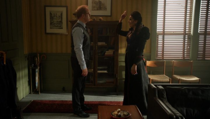 Once Upon a Time 6x05 Street Rats - Archie and the Evil Queen at Dr. Hopper's office