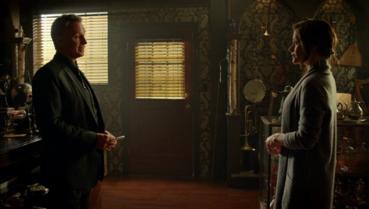 Once Upon a Time 6x07 Heartless - Belle confronts Rumplestiltskin about his deal with the Evil Queen