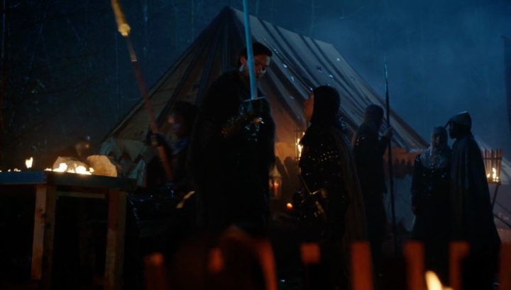 Once Upon a Time 6x13 Ill-Boding Patterns - Beowulf holding sword Hrunting