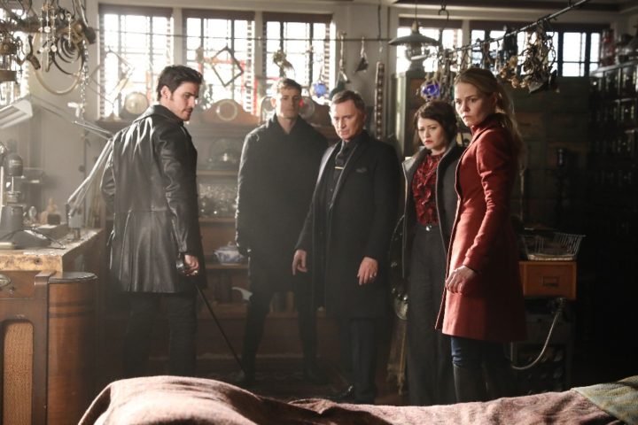 Once Upon a Time podcast 6x19 The Black Fairy - Hook, Gideon, Rumplestiltskin, Belle and Emma at Mr. Gold's shop