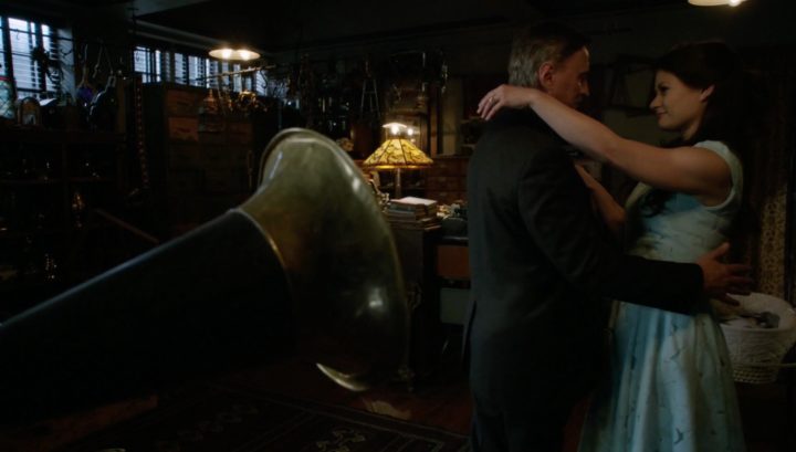 Once Upon a Time 6x21 6x22 The Final Battle - Rumplestiltskin and Belle at Mr. Gold's shop