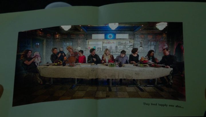 Once Upon a Time 6x21 6x22 The Final Battle - Story book last supper page