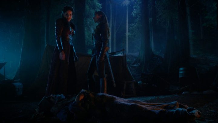 Once Upon a Time 7x03 The Garden of Forking Paths - Regina stopping Cinderella from taking man's heart