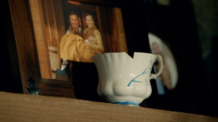 Once Upon a Time podcast 7x04 Beauty - Belle's chipped cup