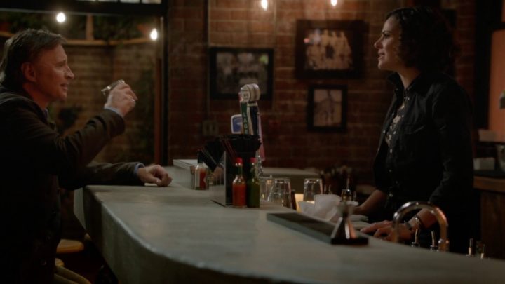 Once Upon a Time 7x08 Pretty in Blue - Roni and Weaver having a drink