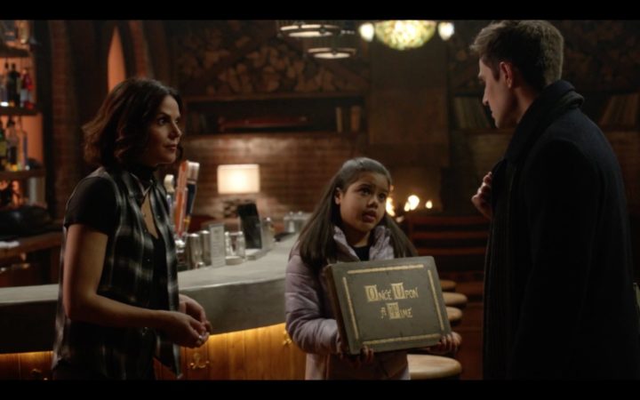 Once Upon a Time podcast 7x20 Is this Henry Mills - Regina and Lucy convinced Henry to touch the first Once Upon a Time story book